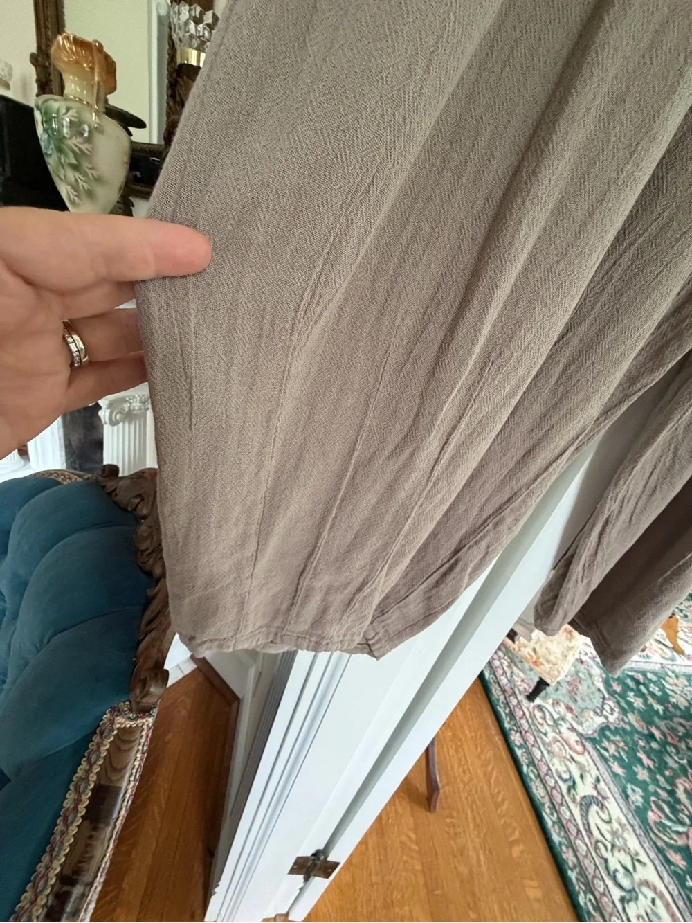 OH MY GAUZE! Dart style, capris - Taupe. Euro size 3 (XXL)